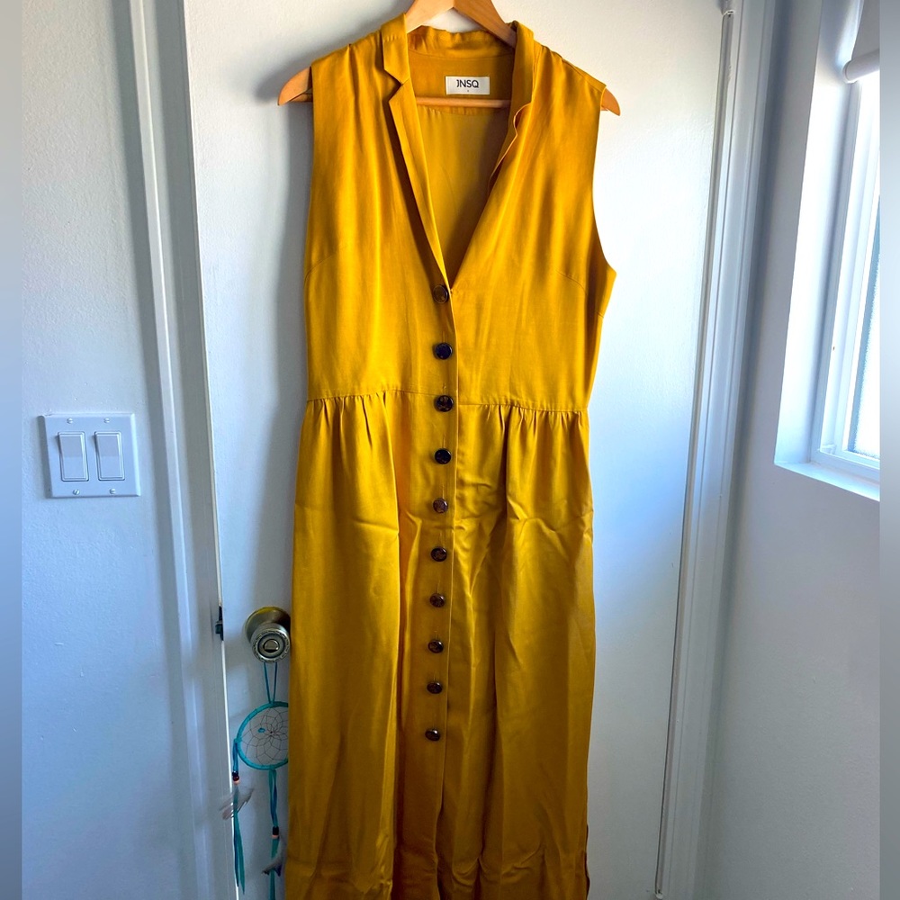 Like new - Women's JNSQ‎ Viscose Rayon Gold Button Up Collar Summer Dress Size 8